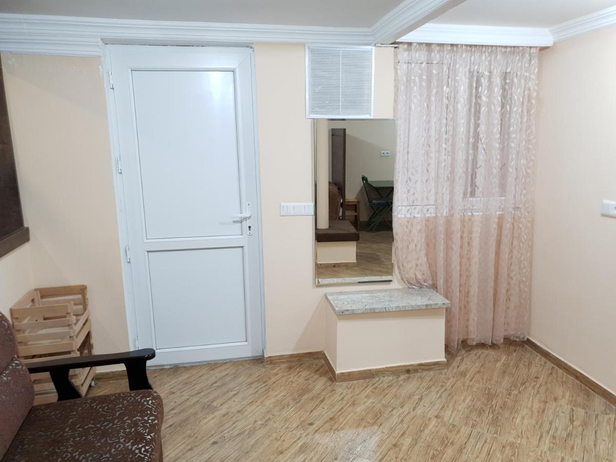 Milky Way Apartment Κουτάισι Εξωτερικό φωτογραφία
